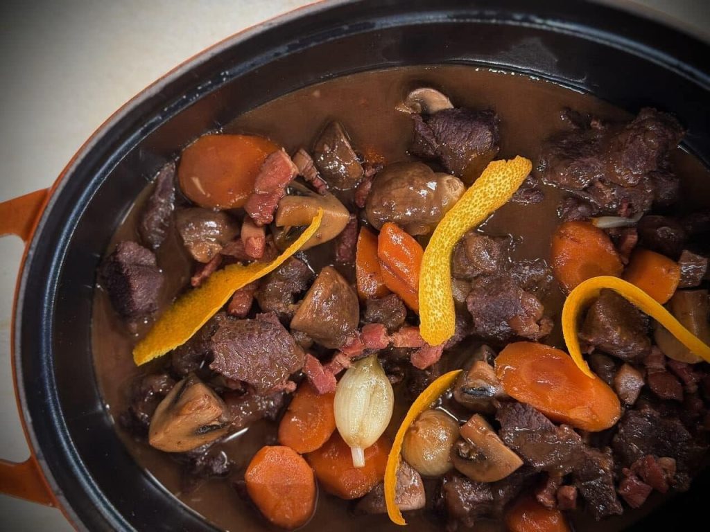 BOEUF-BOURGUIGNON-rotated boeuf Bourguignon des Terrasses du Clapas